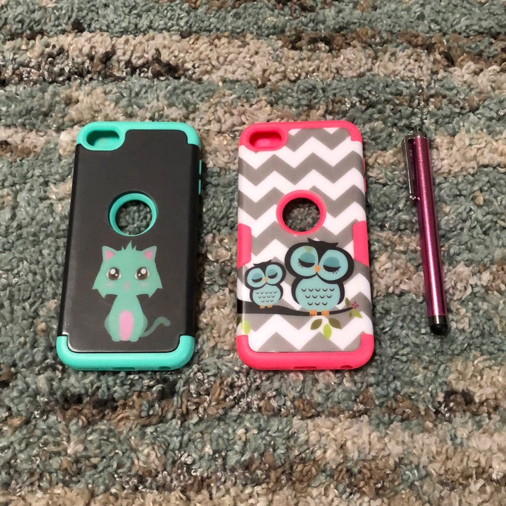 ⚡️SALE⚡️Set of 2 IPod 6 Cases
